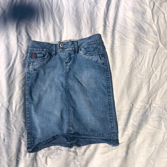 denim skirt - Picture 4 of 7